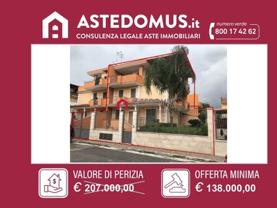 Villa a schiera in Via Campotonico, Gricignano di Aversa, 8 locali