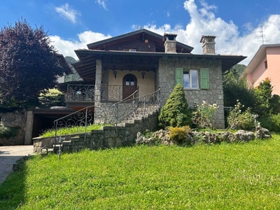 Villa in Via San Rocco, Castione della Presolana, 11 locali, 176 m²