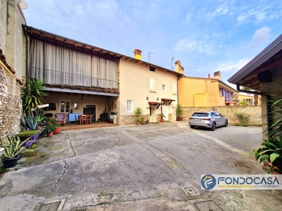 Villa singola in Via Val camonica, Brescia, 10 locali, 5 bagni, 309 m²