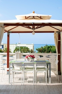 Villa con 4 stanze con vista mare, piscina privata e terrazza attrezzata a Alcamo Marina