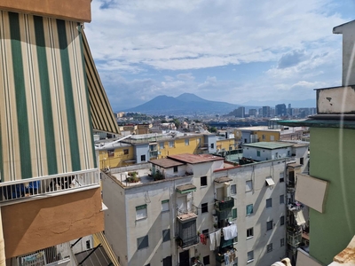 Appartamento di 85 mq in vendita - Napoli