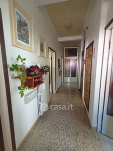Appartamento in Vendita in Via Alessandro Manzoni a Pontedera