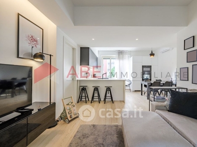 Appartamento in Vendita in Via Jacopino da Tradate a Milano
