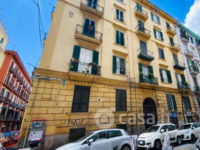 Appartamento in Vendita in Via Michele Kerbaker 63 a Napoli