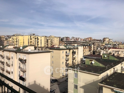 Appartamento in Vendita in Via Pietro Castellino 47 a Napoli