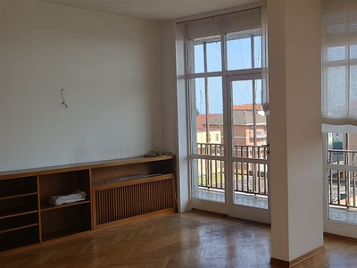Appartamento in Via Bertodano 7 in zona Centro a Biella