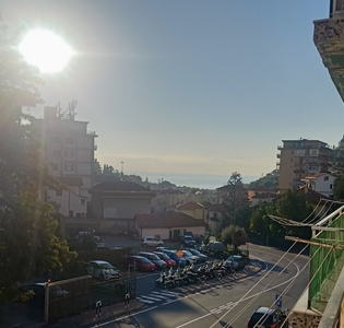 Appartamento in Via Dante Alighieri - Sanremo