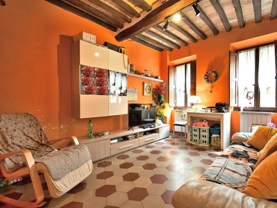 Appartamento in Via Duprè in zona Centro Storico a Siena