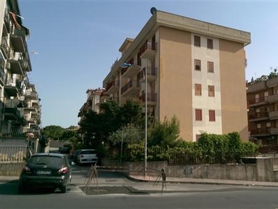 Appartamento in Via p. Nenni iv Trav a Carlentini
