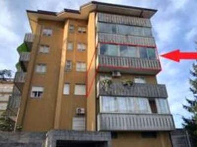 Appartamento in Via Santa Caterina, Pasian di Prato, 6 locali, 1 bagno