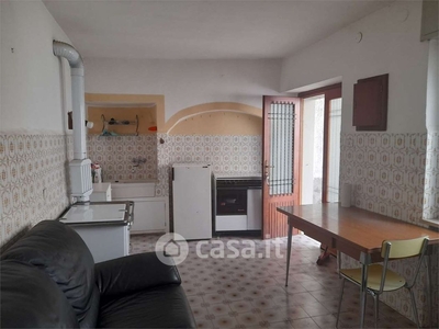 Casa Bi/Trifamiliare in Vendita in Località Roncovetro di Vedriano 26 -34 a Canossa