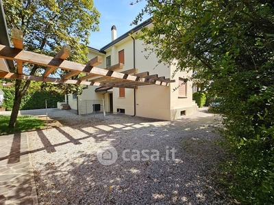 Casa Bi/Trifamiliare in Vendita in Via Vittorio Veneto 10 a Casale sul Sile