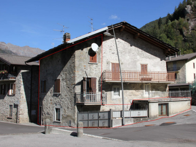 casa in vendita a Gandellino