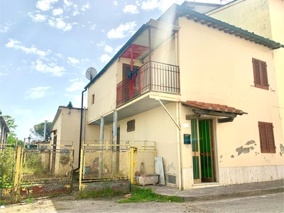 Casa indipendente con giardino, Empoli marcignana