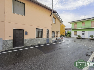 Casa indipendente in vendita a Borgo San Giovanni