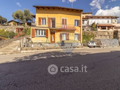 Casa indipendente in Vendita in Via Maffei 87 a Cossato