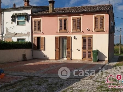 Casa indipendente in Vendita in Via Sarasina a Riva del Po