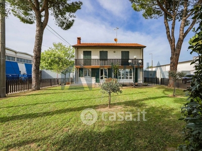 Casa indipendente in Vendita in Via Vicinale Montanara a Forlimpopoli