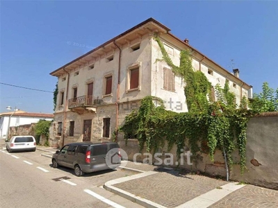 Casa indipendente in Vendita in Via Vittorio Emanuele 17 a Erbè