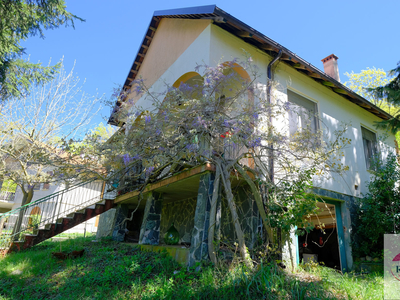 Casa indipendente in Via Riva - Pontinvrea