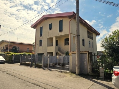 Casa Semi Indipendente in Vendita a Brescia, 189'000€, 100 m²