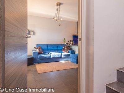 Casa semindipendente a Pavone Canavese, 4 locali, 2 bagni, 110 m²