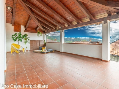 Casa semindipendente a Val di Chy, 6 locali, 2 bagni, 90 m², terrazzo