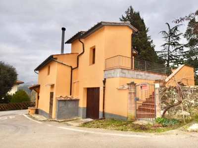 Casa singola ristrutturata a Suvereto