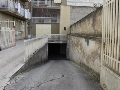 Garage / Posto auto a Canosa di Puglia