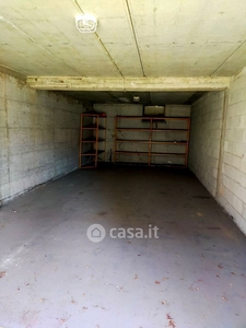 Garage/Posto auto in Vendita in Strada Gragnana 9 a Piacenza