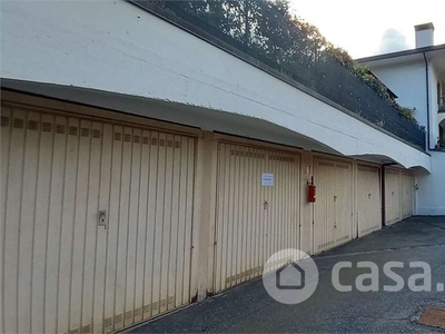 Garage/Posto auto in Vendita in Via Alessandro Manzoni 21 a Stresa
