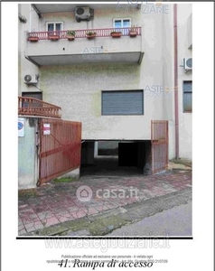 Garage/Posto auto in Vendita in Via Fiume a San Giorgio Ionico