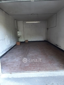 Garage/Posto auto in Vendita in Via Paolo Magretti a Genova