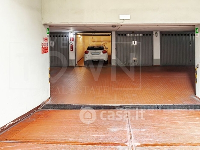 Garage/Posto auto in Vendita in Via Sebastiano Veniero 46 a Milano