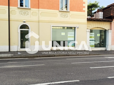 Immobile commerciale in Affitto a Brescia, 1'300€, 80 m²