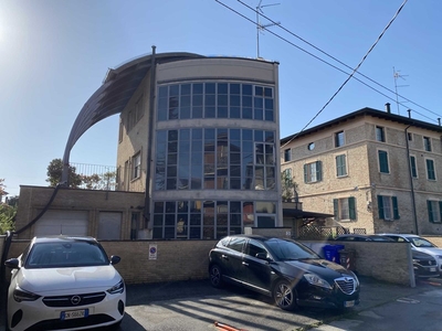 Monolocale in Affitto a Parma, 600€, 41 m², arredato