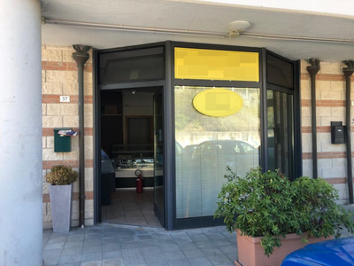 Negozio / Locale in vendita a Ancona - Zona: Q2 / Q3