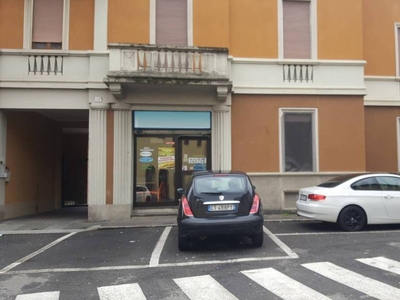 Negozio / Locale in vendita a Castellanza