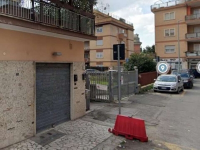 Negozio / Locale in vendita a Roma - Zona: 28 . Torrevecchia - Pineta Sacchetti - Ottavia