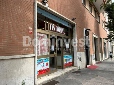 Negozio / Locale in vendita a Roma - Zona: Salario