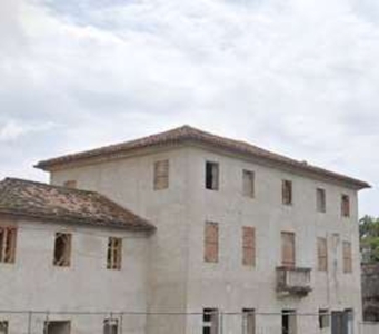 Palazzo in Via Montello, Montebelluna, 1 locale, 815 m² in vendita