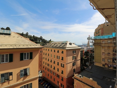Quadrilocale di 77 m² a Genova