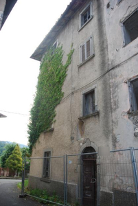rustico / casale in vendita a Sant'Omobono Terme