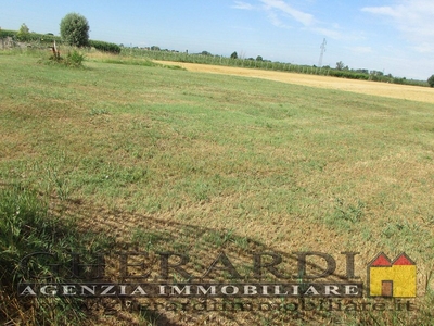 Terreno edificabile in Vendita a Ferrara, zona Gaibanella-SantEgidio, 98'000€, 900 m²