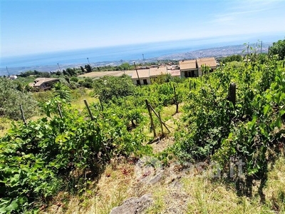 Terreno edificabile in Vendita in Armando Diaz a Sant'Alfio