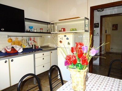Trilocale in Affitto a Ancona, zona Grazie, 450€, 65 m², arredato, con Box