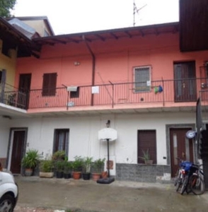 Trilocale in Vicolo Dell' Angelo, Cassano Magnago, 1 bagno, 87 m²