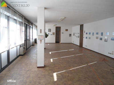 Ufficio / Studio in vendita a Sassuolo - Zona: Braida