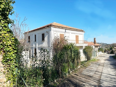 Vendita Casa Indipendente in Chieti