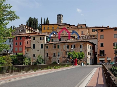 Villa a schiera da ristrutturare a Barga